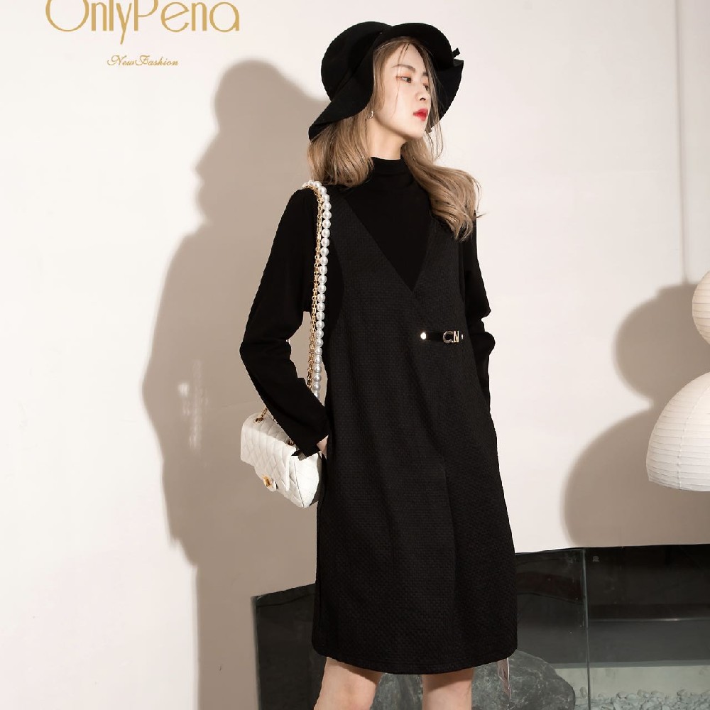 傲丽佩娜2023秋季宽松打底连衣裙